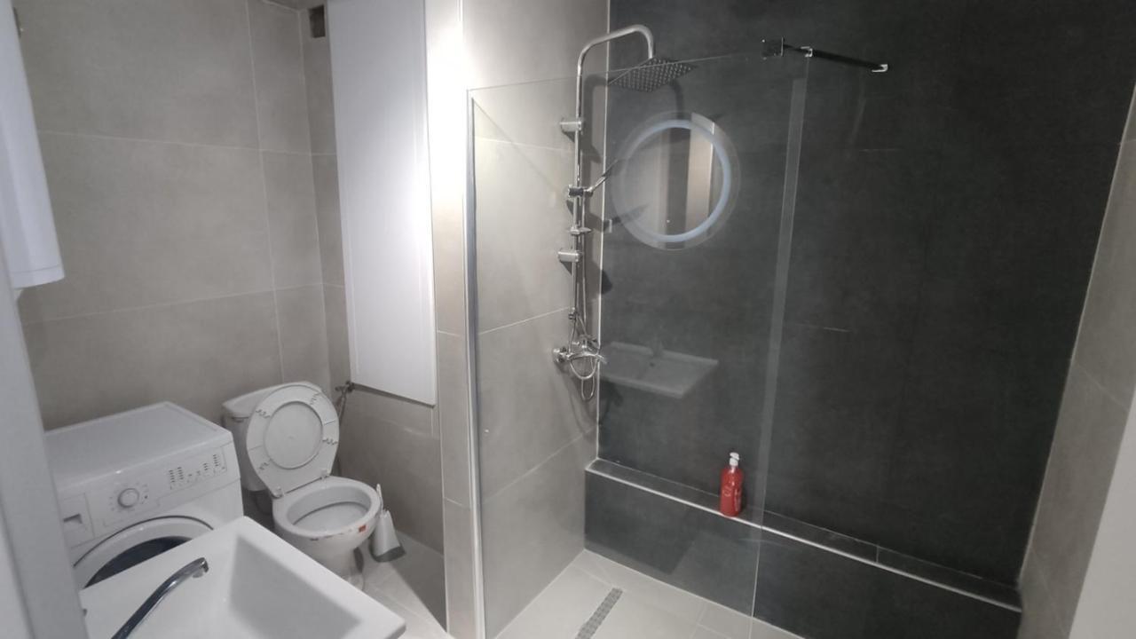 Sky View Luxury Center Skopje Apartments ภายนอก รูปภาพ