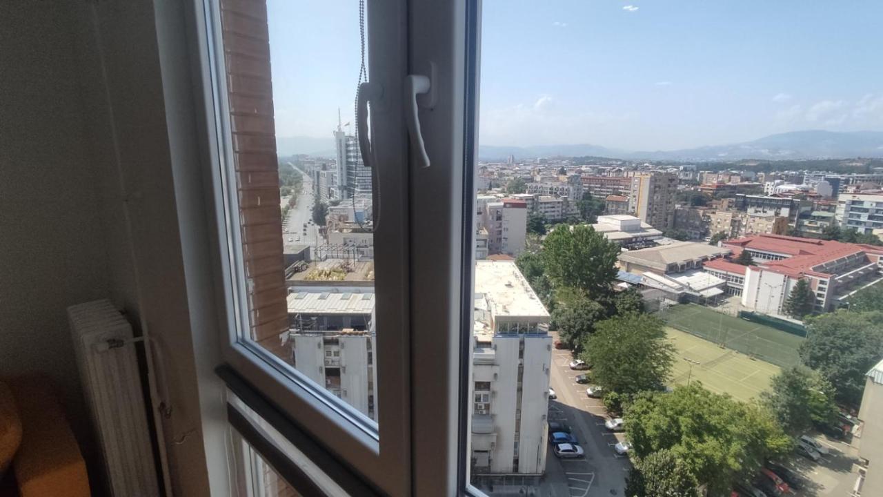 Sky View Luxury Center Skopje Apartments ภายนอก รูปภาพ