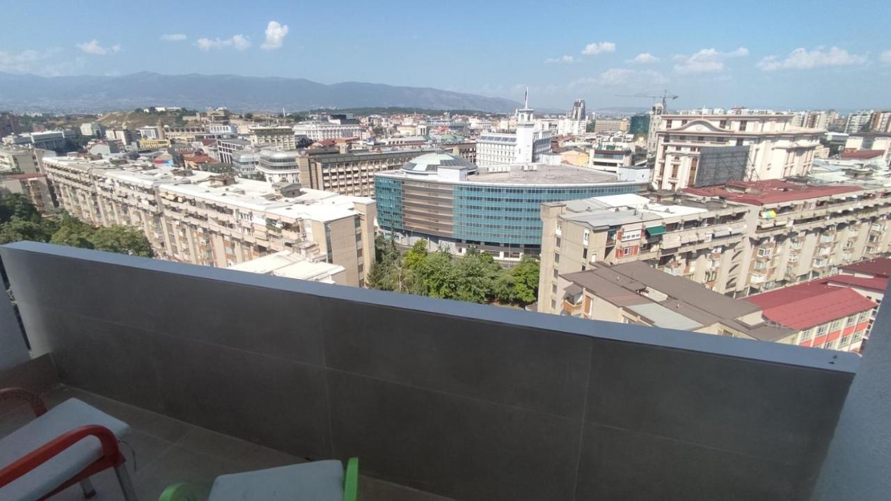 Sky View Luxury Center Skopje Apartments ภายนอก รูปภาพ