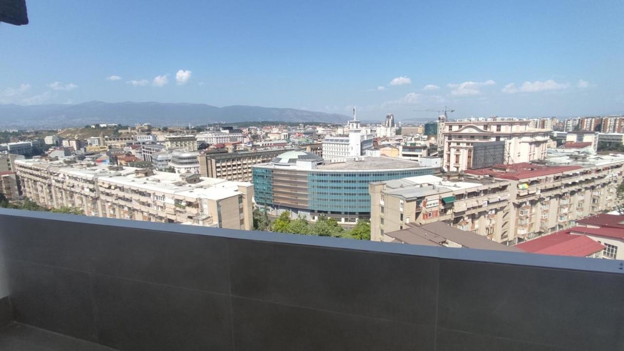 Sky View Luxury Center Skopje Apartments ภายนอก รูปภาพ