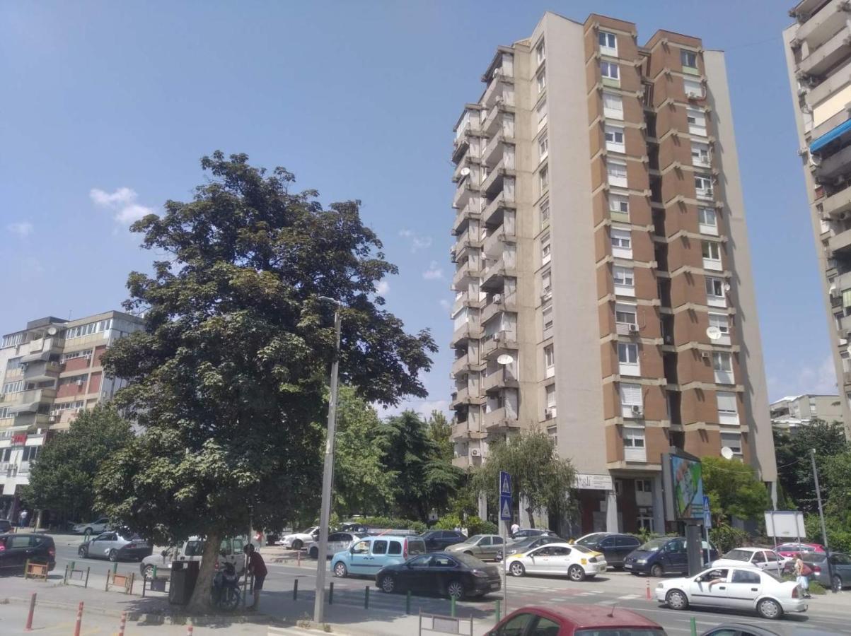Sky View Luxury Center Skopje Apartments ภายนอก รูปภาพ