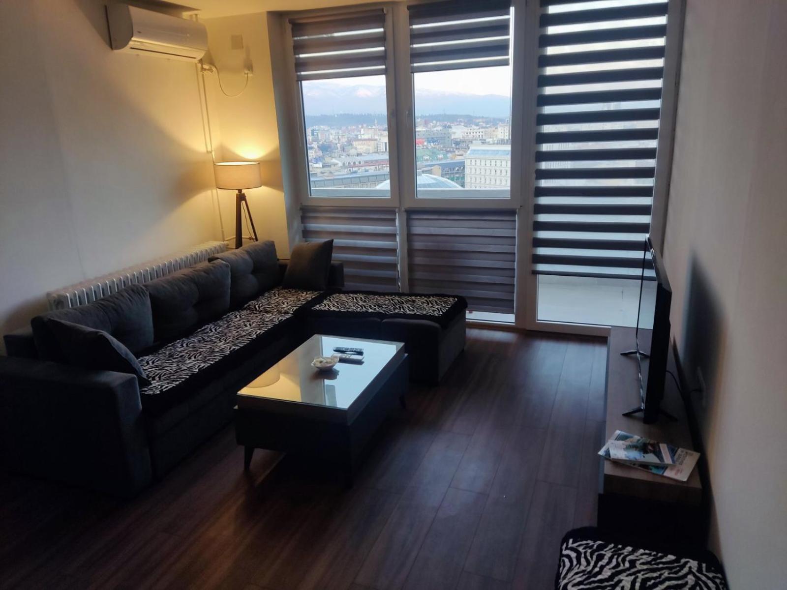 Sky View Luxury Center Skopje Apartments ภายนอก รูปภาพ